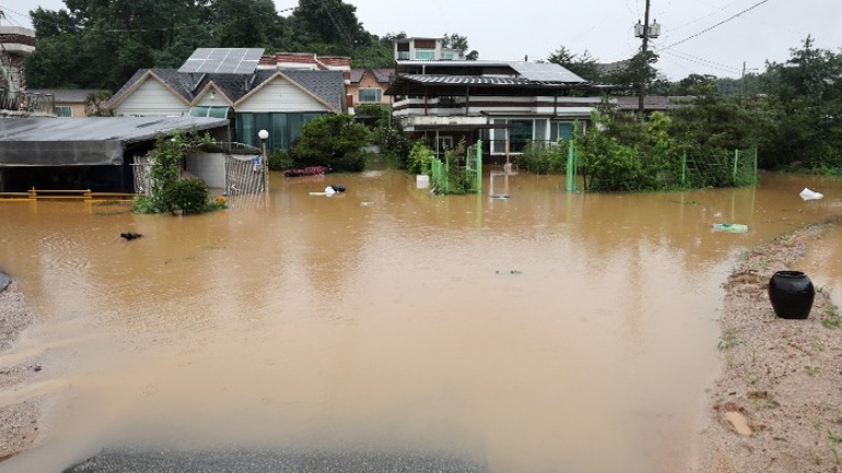 Στους 41 οι νεκροί από τις πλημμύρες στη Νότια Κορέα