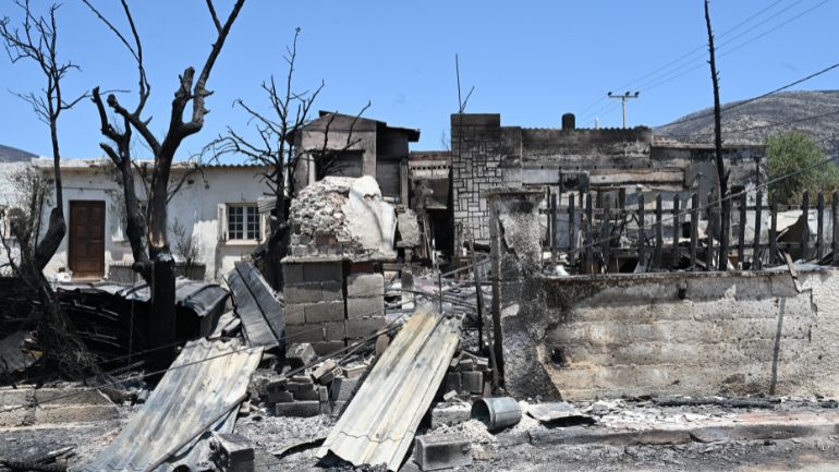 Ενεργοποιήθηκε η υπηρεσία Copernicus για τις πυρκαγιές σε Ανατολική Αττική, Δυτική Αττική, Βοιωτία και Κορινθία