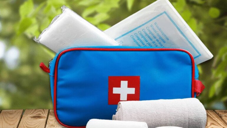 Το φαρμακείο των διακοπών