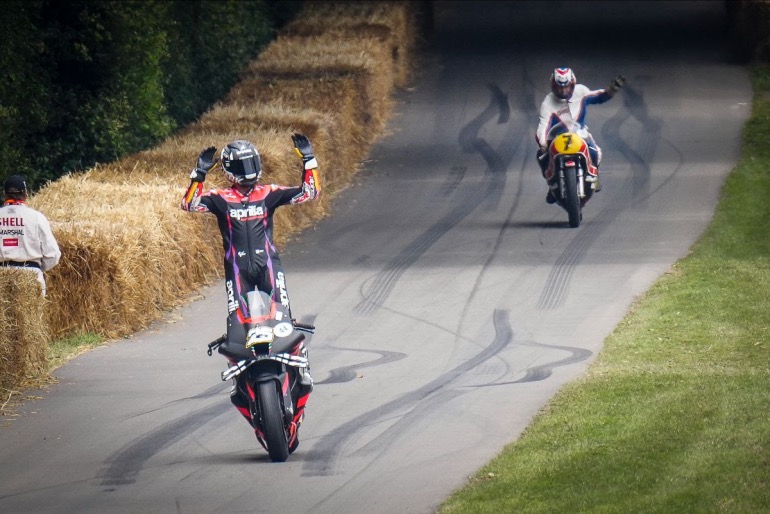 Savadori - Aprilia, Freddie Spencer - Suzuki RGV500 Bary Seen