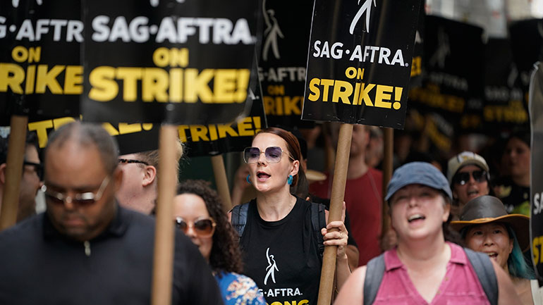 Απεργία ηθοποιών στο Χόλιγουντ: Η τεχνητή νοημοσύνη προκαλεί ανησυχία και προβληματισμό