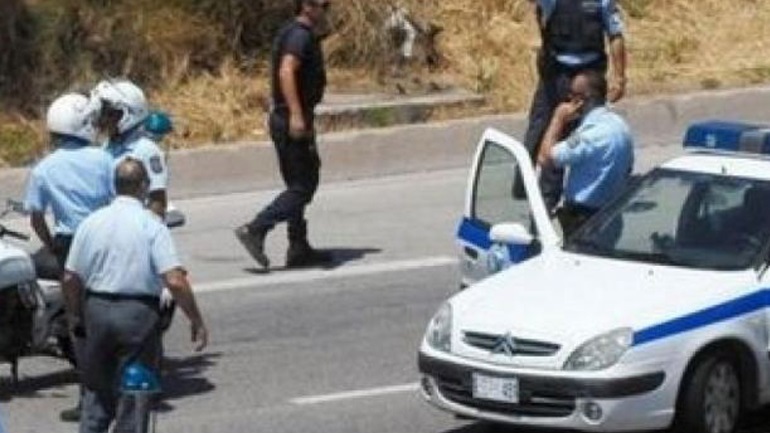 Θεσσαλονίκη: Διακινητής έκρυβε μάνα και κόρη σε πορτ – μπαγκάζ αυτοκινήτου