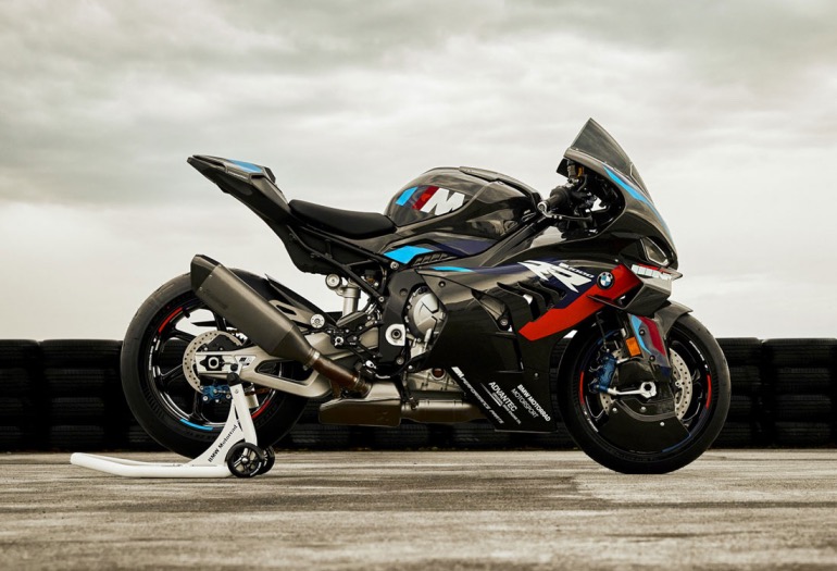 H BMW M 1000 RR είναι η βάση για όλες αυτές τις αλλαγές, από την πλευρά των μοντέλων της εταιρίας
