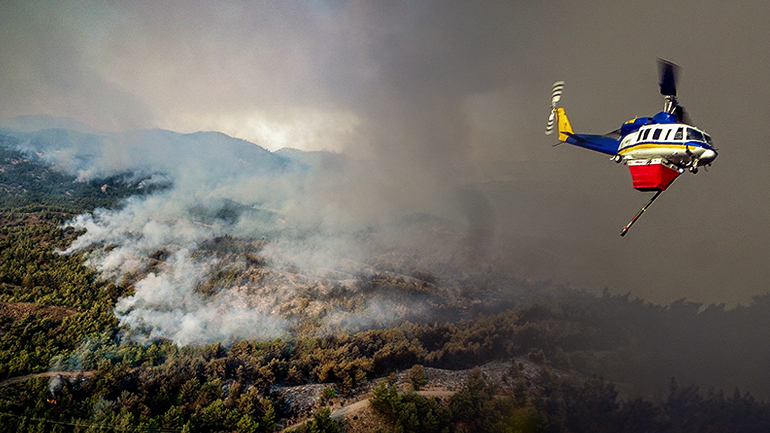 Μαίνεται η πυρκαγιά στη Ρόδο