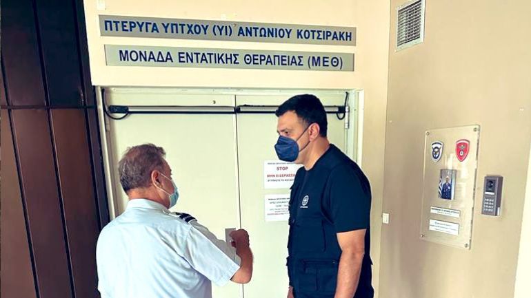 Τον πυροσβέστη που υπέστη έμφραγμα στη μάχη με τις πυρκαγιές επισκέφθηκε ο Κικίλιας στο νοσοκομείο Τον πυροσβέστη που υπέστη έμφραγμα στη μάχη με τις πυρκαγιές επισκέφθηκε ο Κικίλιας στο νοσοκομείο