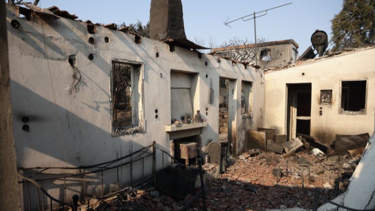 Επιδότηση στέγασης 300 έως 500 ευρώ στους πυρόπληκτους – Το σχέδιο για φιλοξενία και στέγαση Επιδότηση στέγασης 300 έως 500 ευρώ στους πυρόπληκτους – Το σχέδιο για φιλοξενία και στέγαση