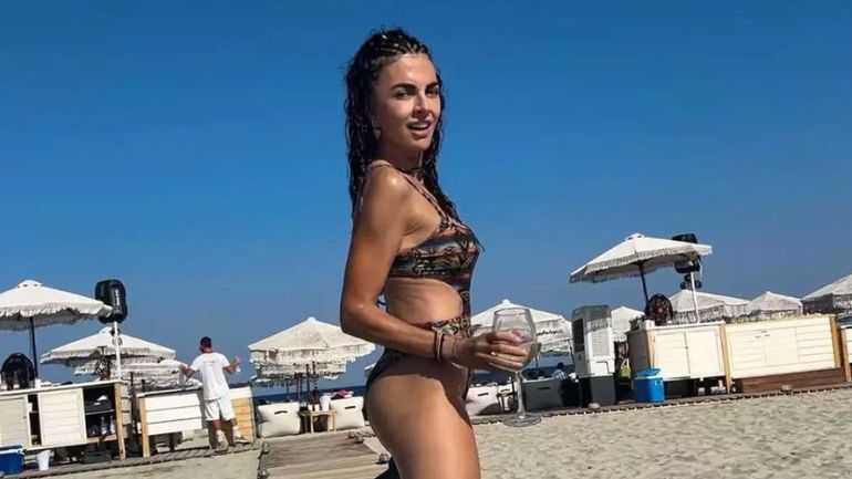 Μαρία Σολωμού: Το πρώτο μπάνιο στη θάλασσα για φέτος – Φωτογραφίες