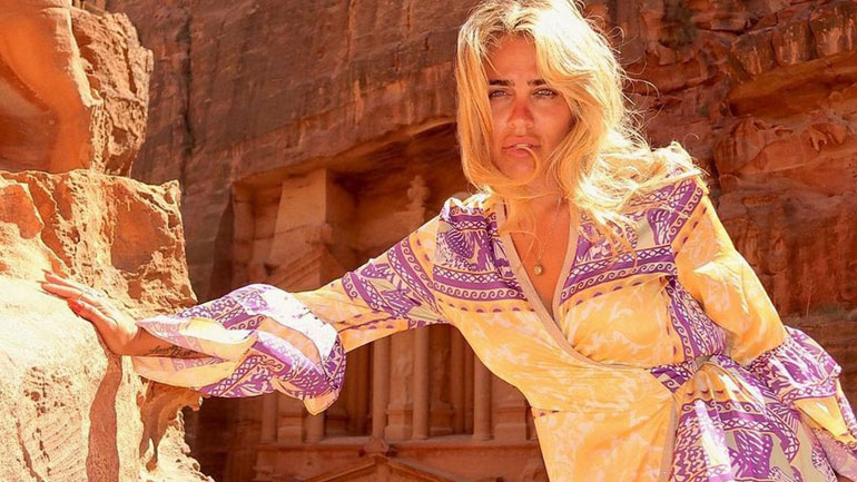 Κόνι Μεταξά: «Χαροπαλεύω για τη σωματική μου υγεία»