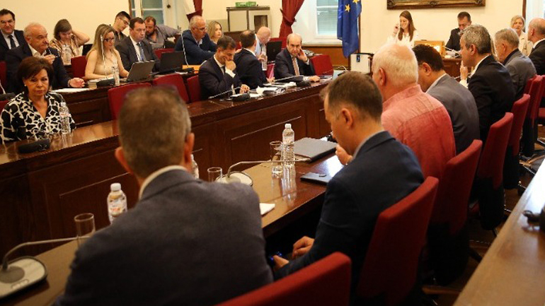 Στην επιτροπή Οικονομικών της Βουλής το νομοσχέδιο για την ενίσχυση των εισοδημάτων