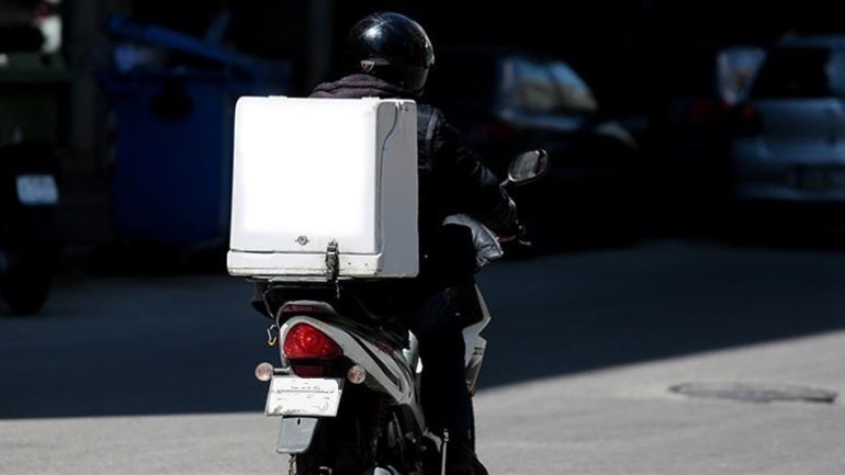 Τραγωδία στην Εύβοια – Κατέληξε 43χρονος διανομέας πιθανόν από θερμοπληξία