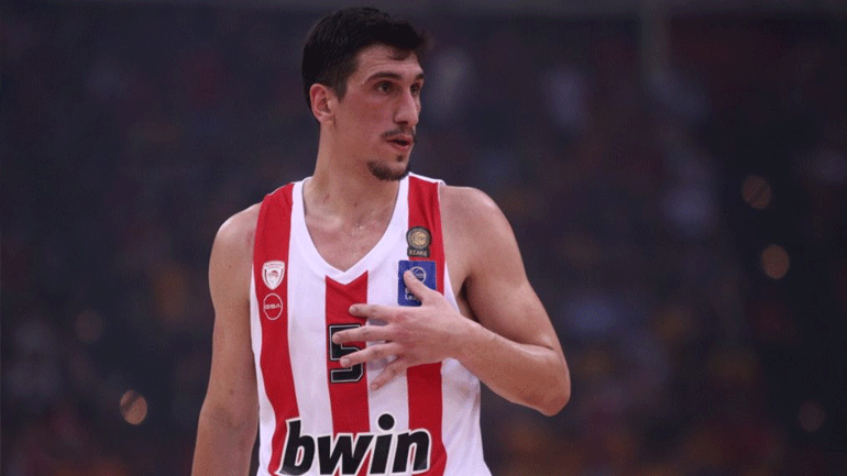 Ολυμπιακός: Ανανέωσε μέχρι το 2026 ο Λαρεντζάκης