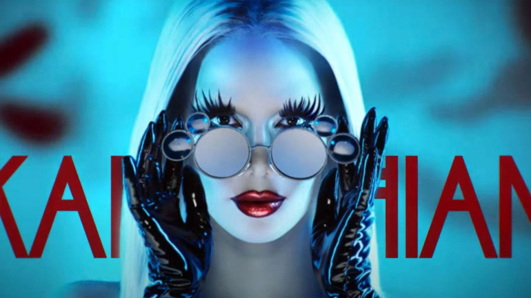 Αγνώριστη η Kim Kardashian στο «American Horror Story»