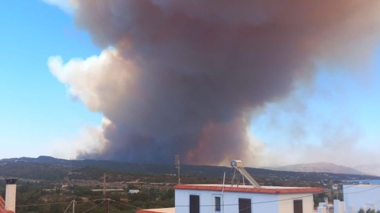 Πυροστρόβιλος στη Ρόδο