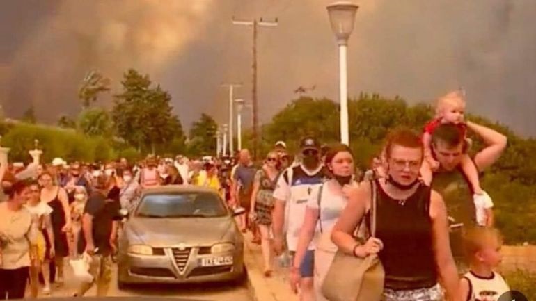 Κάτοικος της Ρόδου φιλοξενεί στο σπίτι της εγκυμονούσες τουρίστριες