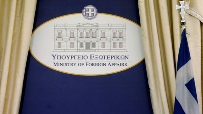 Σύσκεψη στο υπουργείο Εξωτερικών για την εκκένωση ξένων πολιτών από τη Ρόδο