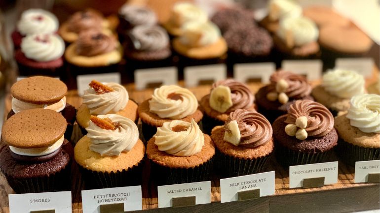 ΑΑΔΕ: «Λουκέτο» και πρόστιμο 225.000 ευρώ σε γνωστό ζαχαροπλαστείο της Αθήνας για φοροδιαφυγή