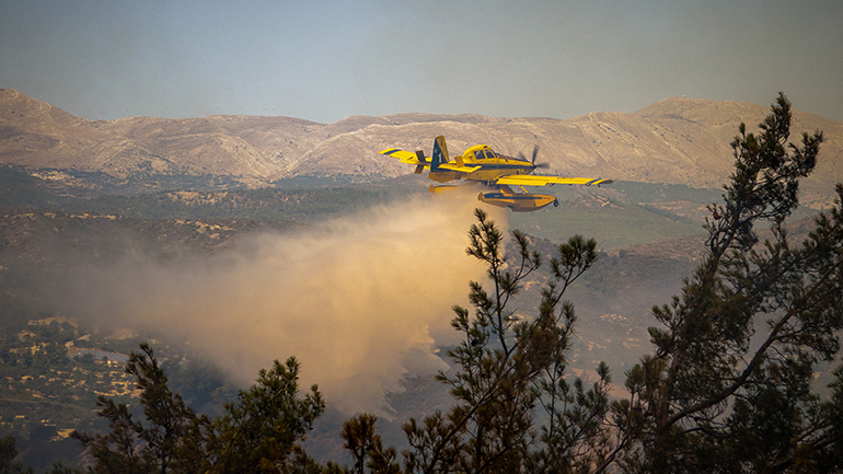 Ρόδος: Στο νοσοκομείο μεταφέρθηκαν αστυνομικός και πυροσβέστης