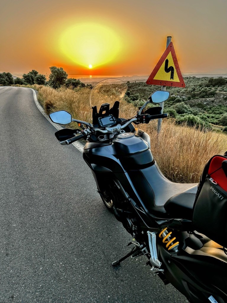 Ανατολή του ήλιου, πάνω από το Ηράκλειο