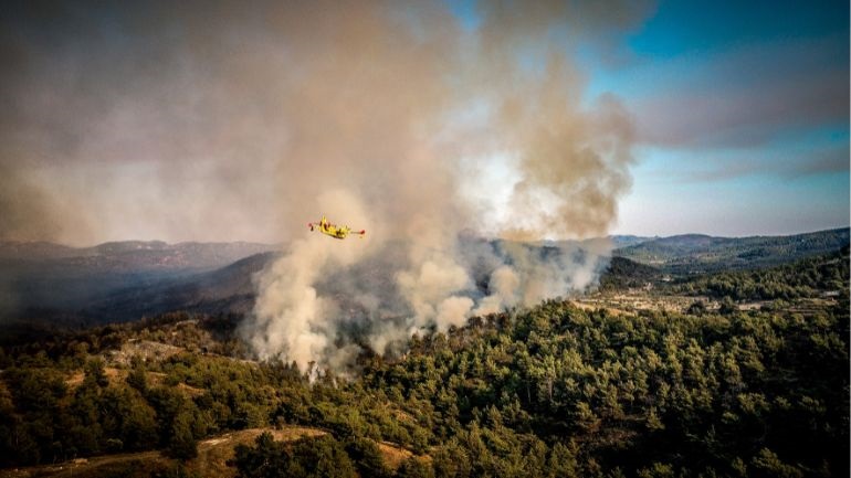 Ακραίος κίνδυνος πυρκαγιάς και αύριο σε 11 περιοχές της χώρας
