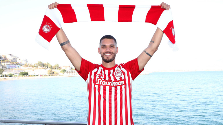 Φρέιρε: «Όνειρο για εμένα και την οικογένειά μου να έρθω στον Ολυμπιακό»