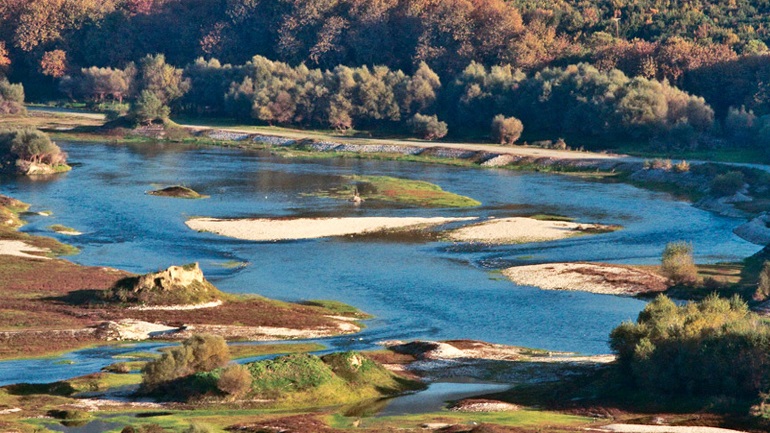 Θεσσαλονίκη: Άκαρπες οι έρευνες στον Αλιάκμονα για τον εντοπισμό 21χρονου