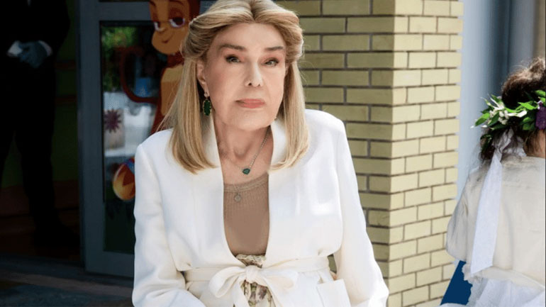 Μαριάννα Βαρδινογιάννη: Όταν ο Andy Warhol είχε δημιουργήσει το πορτρέτο της