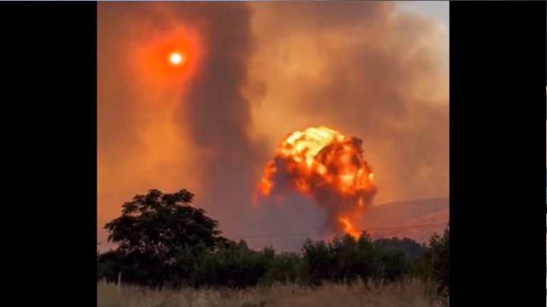 Συγκλονιστικό βίντεο – ντοκουμέντο με τη στιγμή της μεγάλης έκρηξης πυρομαχικών στη Νέα Αγχίαλο