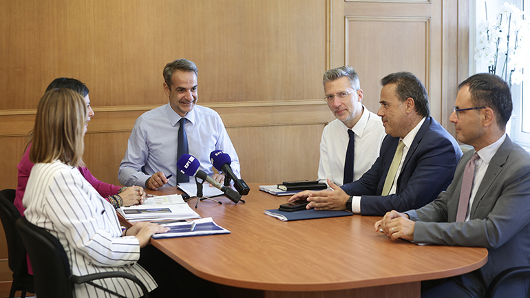 Στο νεοσύστατο υπουργείο Κοινωνικής Συνοχής και Οικογένειας ο Μητσοτάκης Στο νεοσύστατο υπουργείο Κοινωνικής Συνοχής και Οικογένειας ο Μητσοτάκης