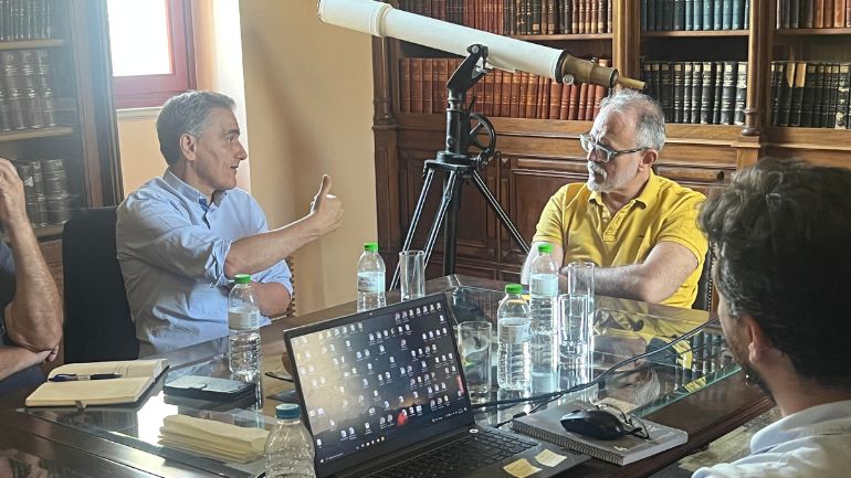 Συνάντηση του Τσακαλώτου με τον πρόεδρο του Εθνικού Αστεροσκοπείου Αθηνών