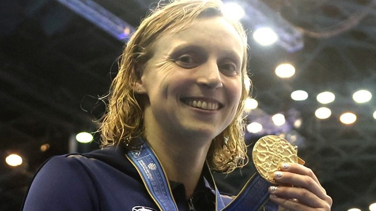 Κολύμβηση: «Έγραψε ιστορία» η Λεντέκι, έκτο χρυσό στα 800μ. ελεύθερο και 16ο συνολικά!