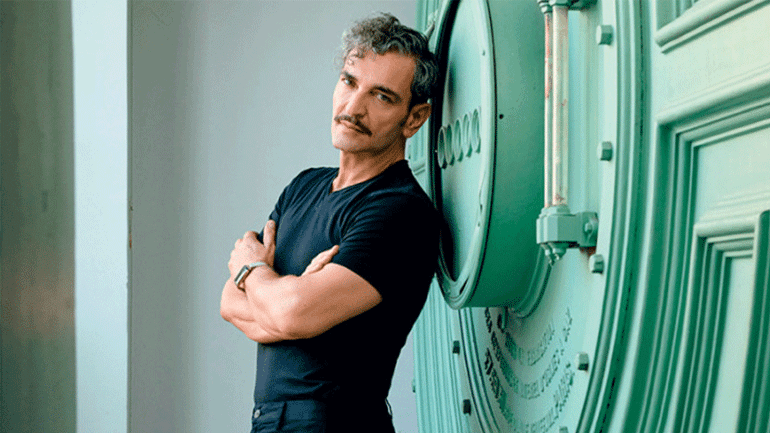 Κωνσταντίνος Δέδες: «Μου είπαν από την τράπεζα σου κλείνουμε τον λογαριασμό και τις κάρτες» Κωνσταντίνος Δέδες: «Μου είπαν από την τράπεζα σου κλείνουμε τον λογαριασμό και τις κάρτες»