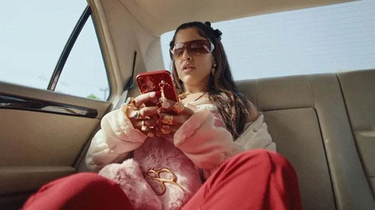 «Tucutum»:  Το νέο τραγούδι της Μαρίνας Σάττι σε βαλκανικό trap ρυθμό – Δείτε το βίντεο