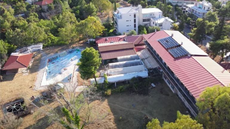 Πυρκαγιά στο εγκαταλελειμμένο ξενοδοχείο Grand Chalet Κηφισιάς