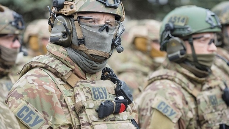 Δημοσιογραφική έρευνα: Περισσότεροι από 80 Ρώσοι ολιγάρχες εφοδιάζουν ανοιχτά τον ρωσικό στρατό