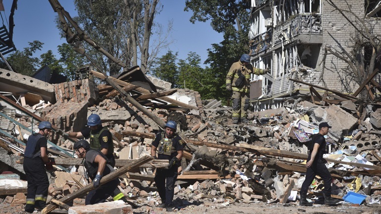 Οι ρωσικές δυνάμεις ανακοίνωσαν πως έξι άνθρωποι σκοτώθηκαν από ουκρανικές επιθέσεις σε Ντονέτσκ και Ζαπορίζια