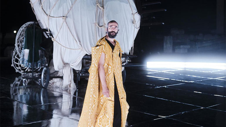 Αρχαίο Θέατρο Επιδαύρου: Περισσότεροι από 17.500 θεατές αποθέωσαν τα «Βατράχια» με τον Άρη Σερβετάλη