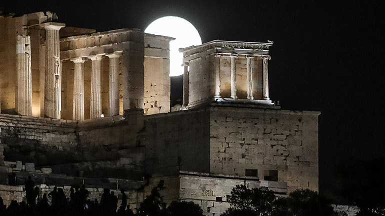 Μνημεία και αρχαιολογικοί χώροι γιορτάζουν την πανσέληνο του Αυγούστου