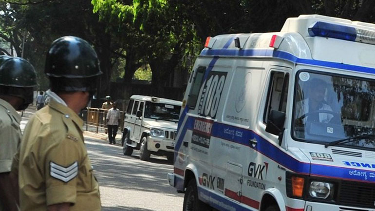 Τραγωδία στην Ινδία: 17 νεκροί από κατάρρευση γερανού