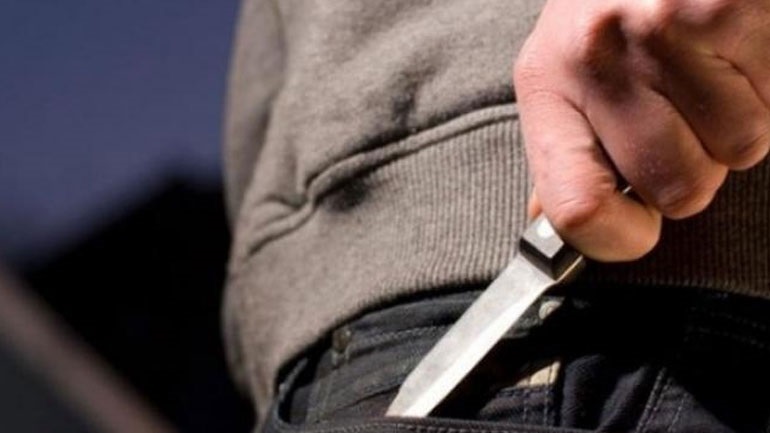 Κρήτη: 21χρονος μαχαιρώθηκε στα Χανιά – Μεταφέρθηκε στο νοσοκομείο