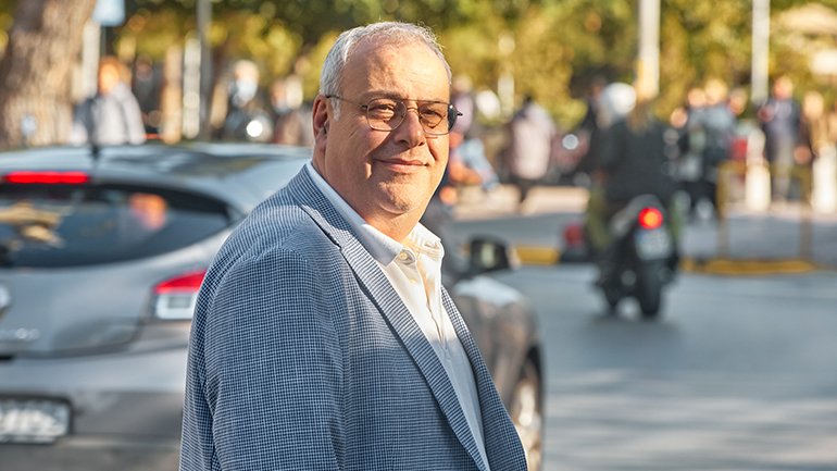 To pass or not to pass… – Επιδοματική πολιτική: βοήθεια ή ομηρία;