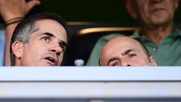 Ο Δήμαρχος Αθηναίων, Κώστας Μπακογιάννης μαζί με τον πρόεδρο της ΠΑΕ Παναθηναϊκός, Γιάννη Αλαφούζο