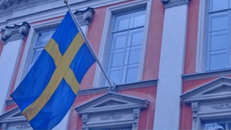 Ένοπλη επίθεση στο σουηδικό προξενείο στη Σμύρνη – Μια υπάλληλος σοβαρά τραυματισμένη