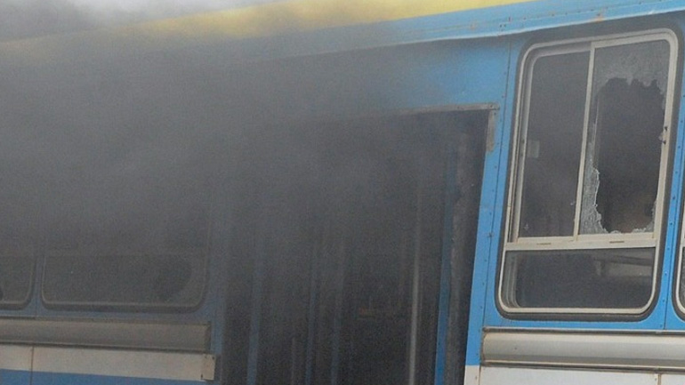 Σενεγάλη: Δύο νεκροί από εμπρηστική επίθεση εναντίον λεωφορείου