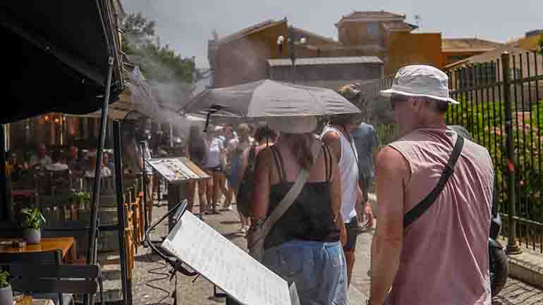 Ο πιο θερμός Ιούλιος για την κεντρική και νότια Ελλάδα από το 2010