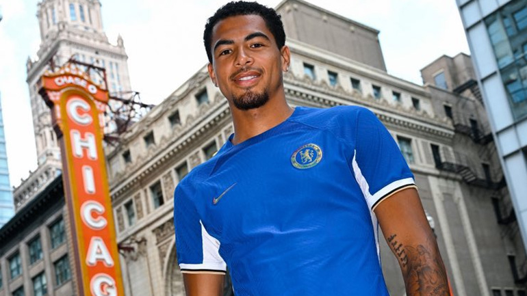 «Έδεσε» με εξαετές συμβόλαιο τον Κόλγουιλ η Τσέλσι