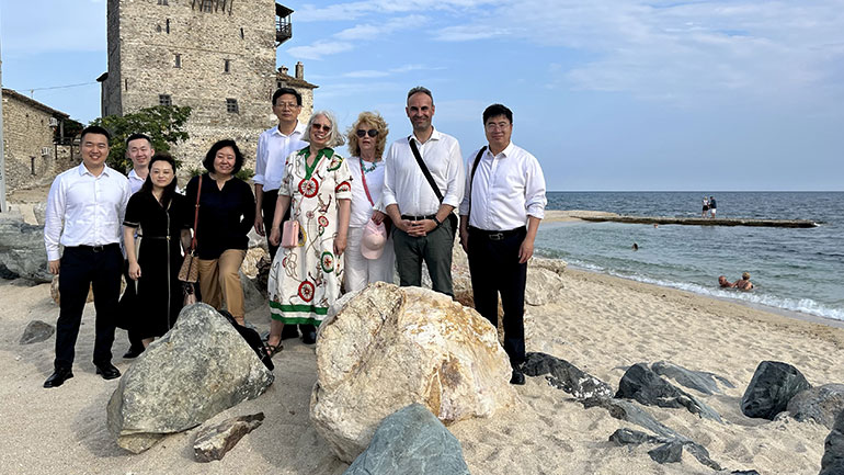 O Αριστοτέλης «συναντά» τον Κομφούκιο στη Χαλκιδική