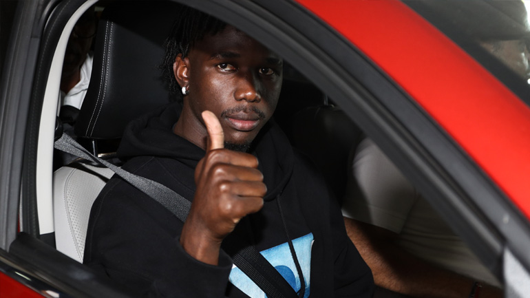 Στην Αθήνα για τον Ολυμπιακό ο Πορόσο