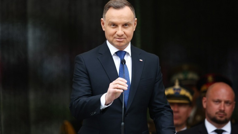 Τροποποιημένη εκδοχή νόμου για την καταπολέμηση της επιρροής της Ρωσίας υπέγραψε ο πρόεδρος της Πολωνίας