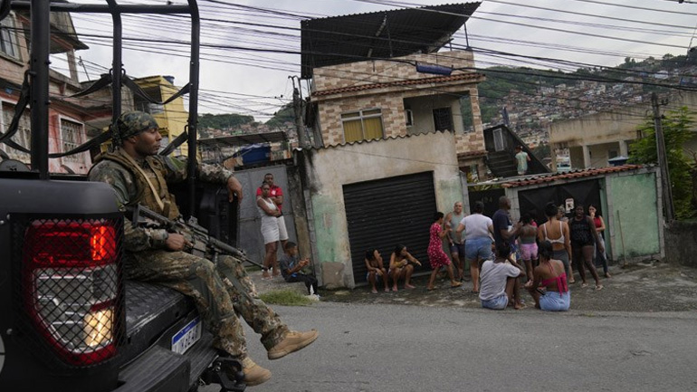 Βραζιλία: Τουλάχιστον εννέα νεκροί σε νέα αιματηρή αστυνομική έφοδο σε φαβέλες στο Ρίο ντε Τζανέιρο