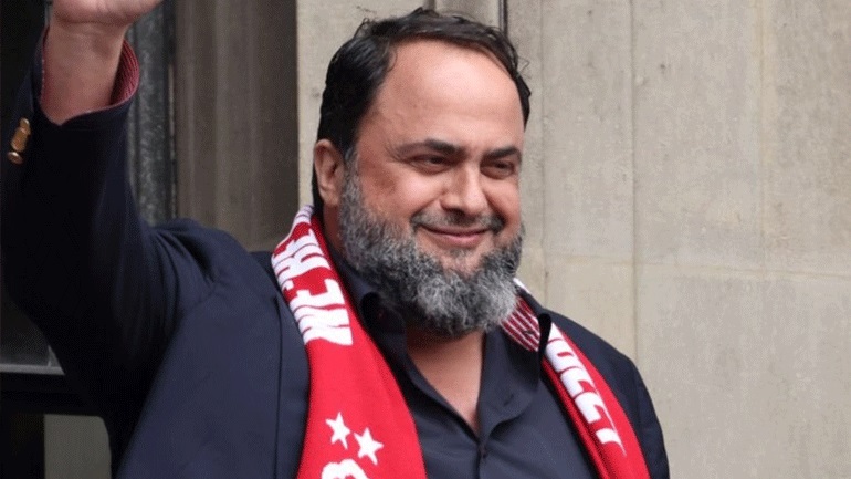 Χρωστάει εκατομμύρια ο Μαρινάκης στην Αγγλία; Μοιάζει με ανέκδοτο…